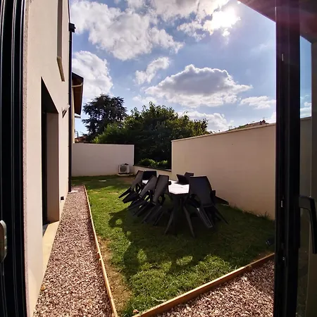 Urban #150m2 #6ch #climatisation #parking Bed & Breakfast