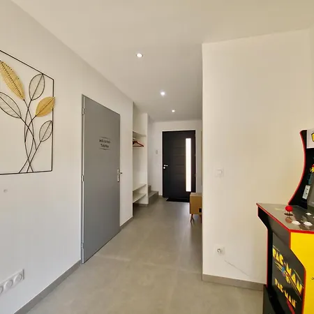 Urban #150m2 #6ch #climatisation #parking Bed & Breakfast *